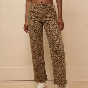 AE Stretch  Leopard High-Waisted Stovepipe Ankle Jeans